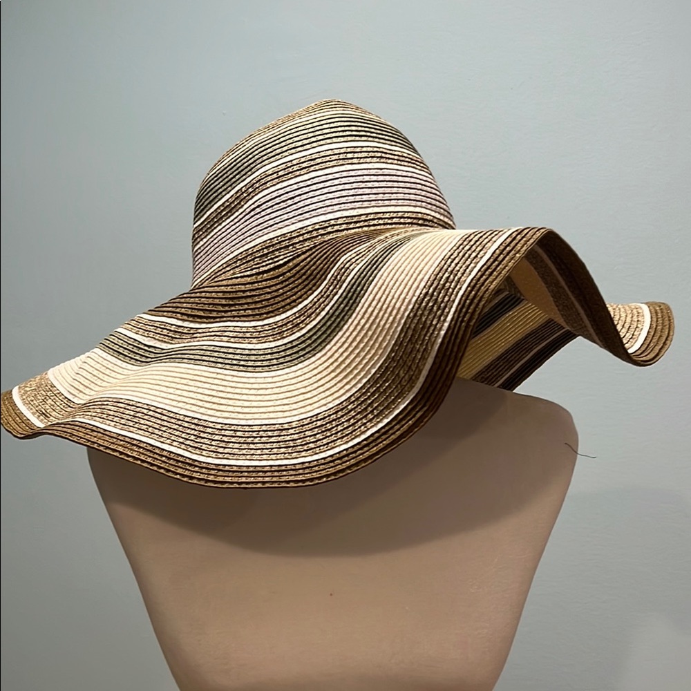 Striped Wide Brim Straw Paper Hat - Cream and Brown